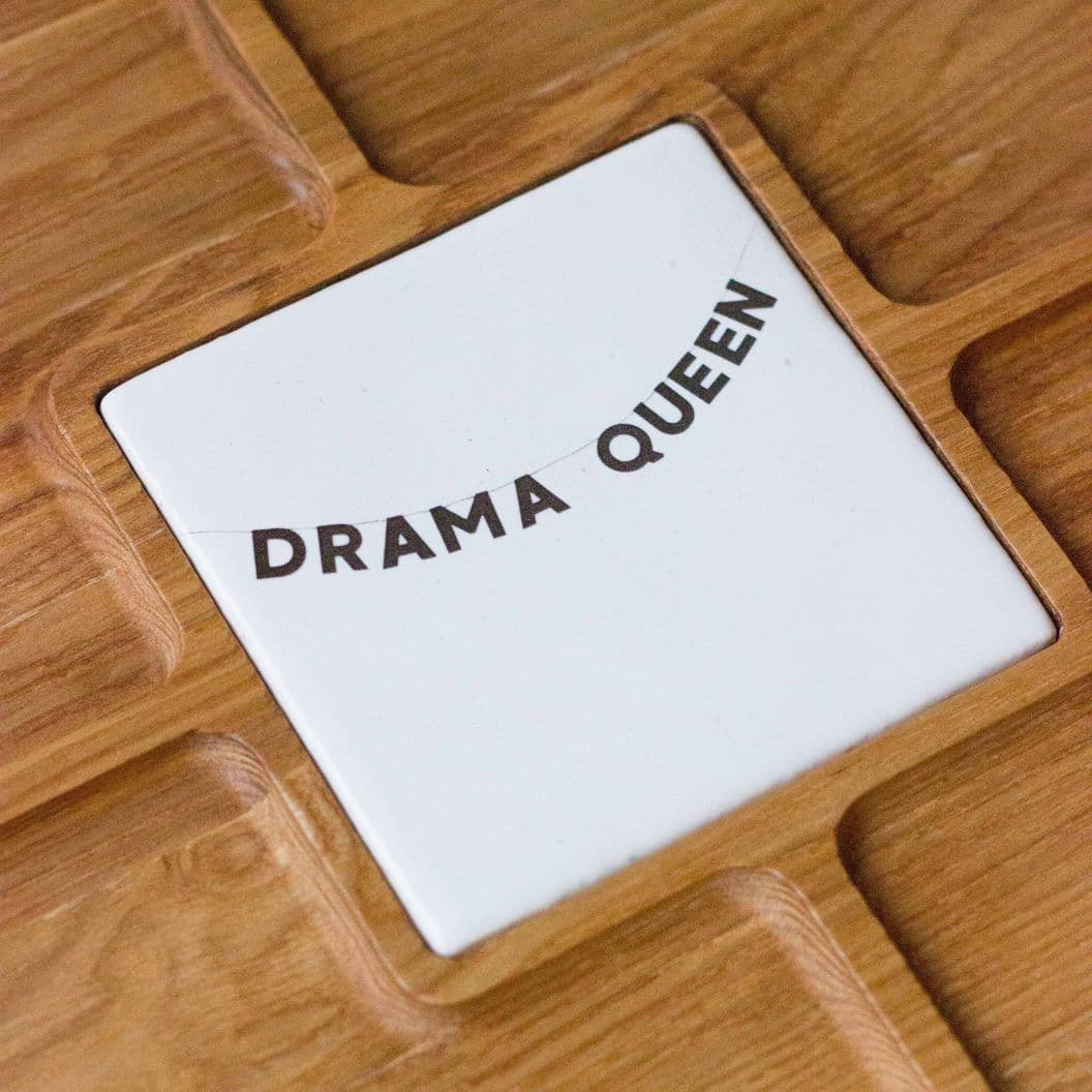 Купить Большая менажница с разделителями Drama Queen