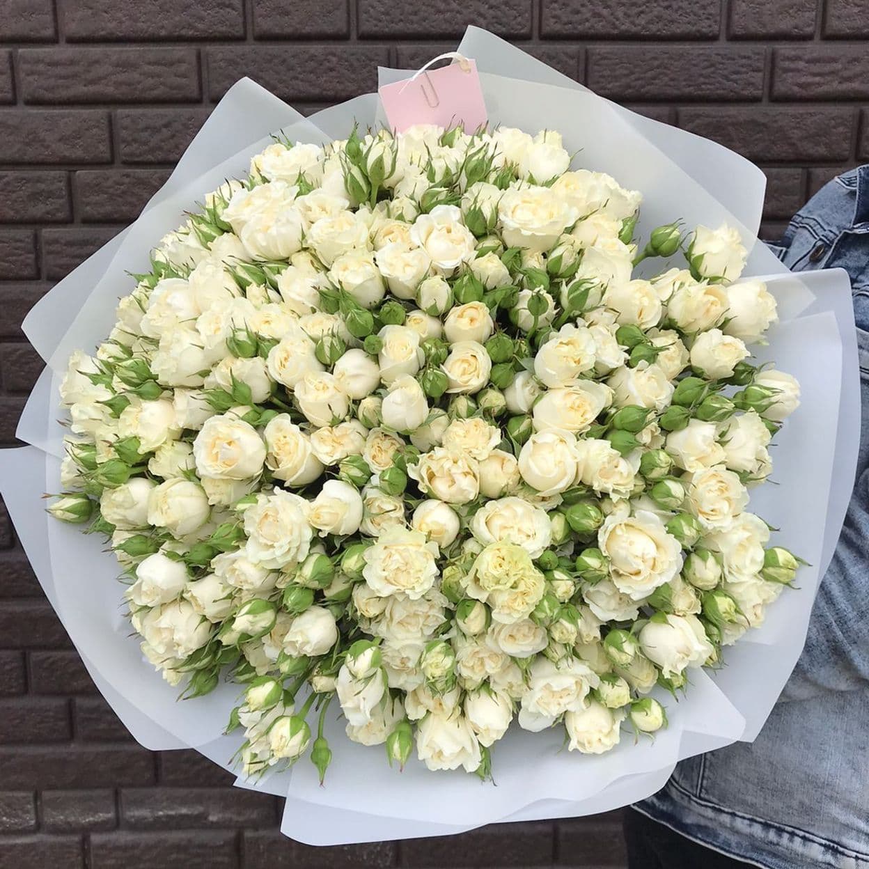 Купить 41 кустовая роза