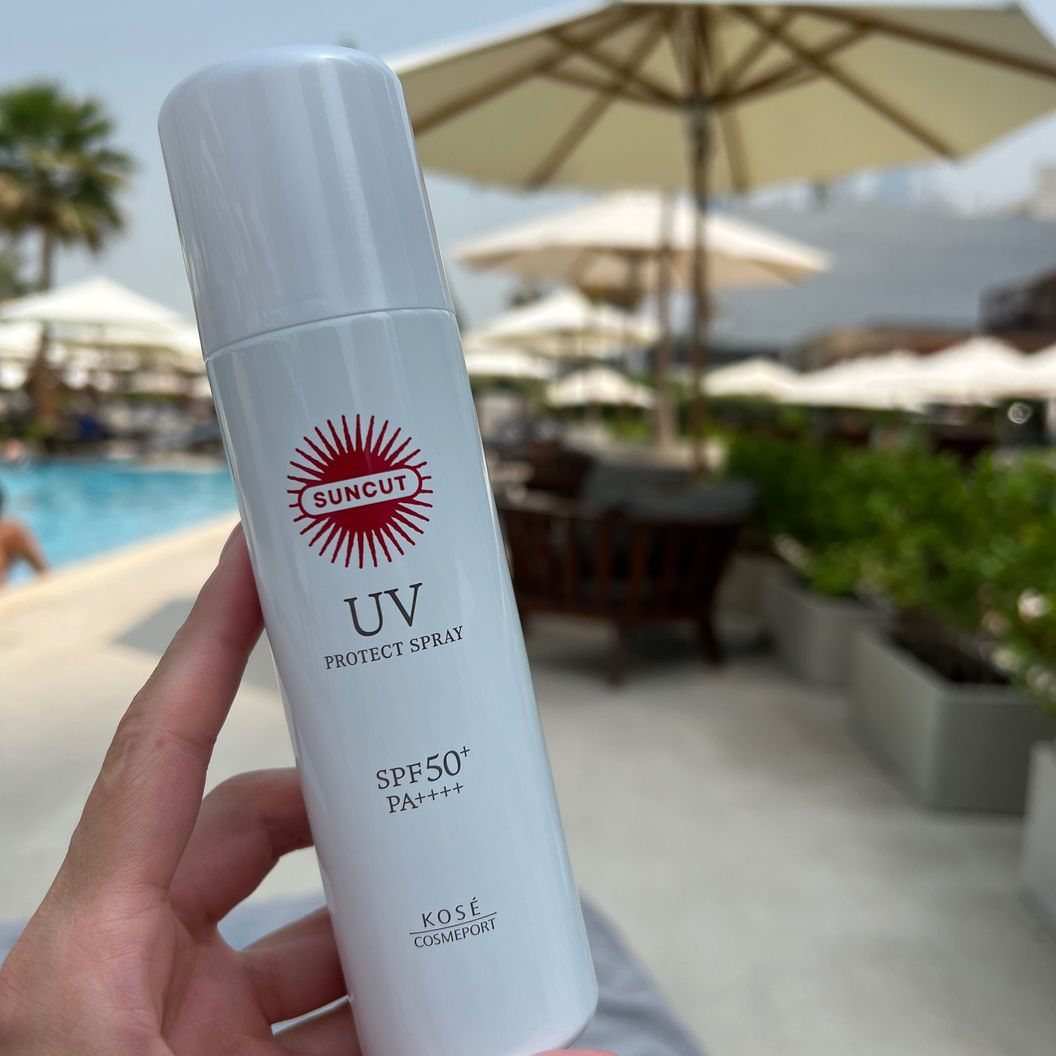 Купить Сухой солнцезащитный спрей для лица и тела Suncut spf50++++ (KOSE Cosmeport)