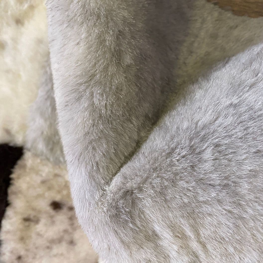 Купить Меховой ковер из натуральной 100% овчины. 2м х 1.8м. Природный окрас 1