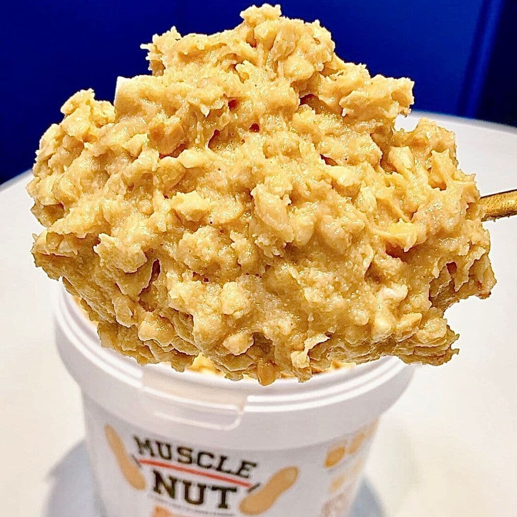 Купить Арахисовая паста Muscle Nut хрустящая с мёдом, без сахара, натуральная, высокобелковая, 1000 г