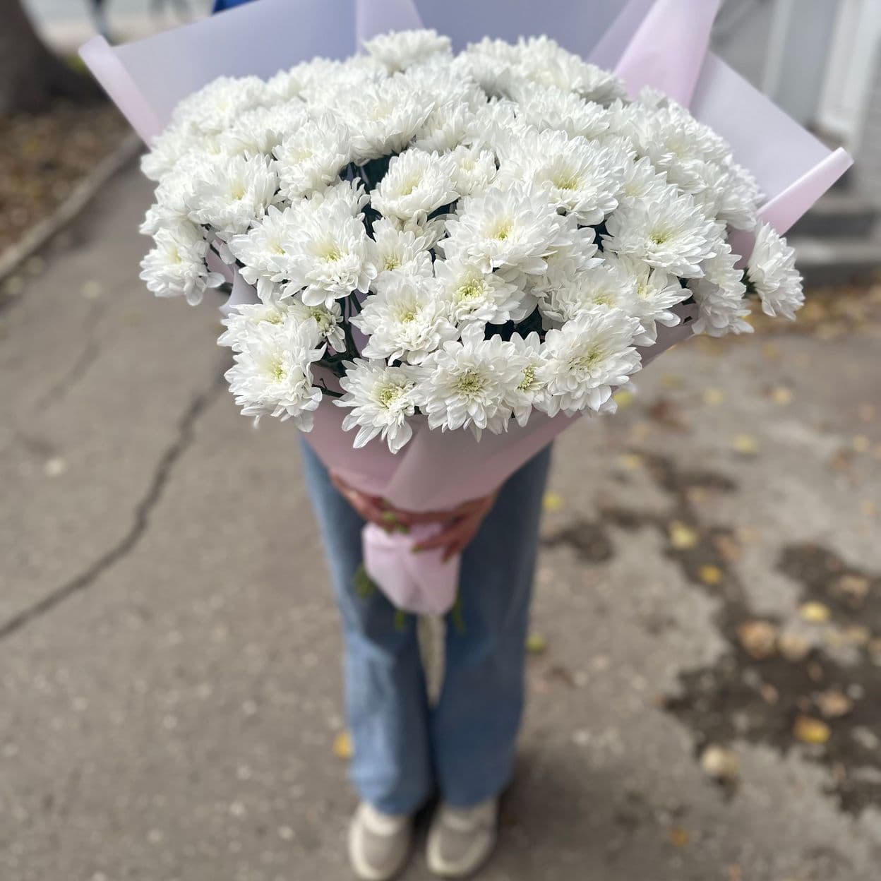 Купить Букет из 15 кустовых хризантем