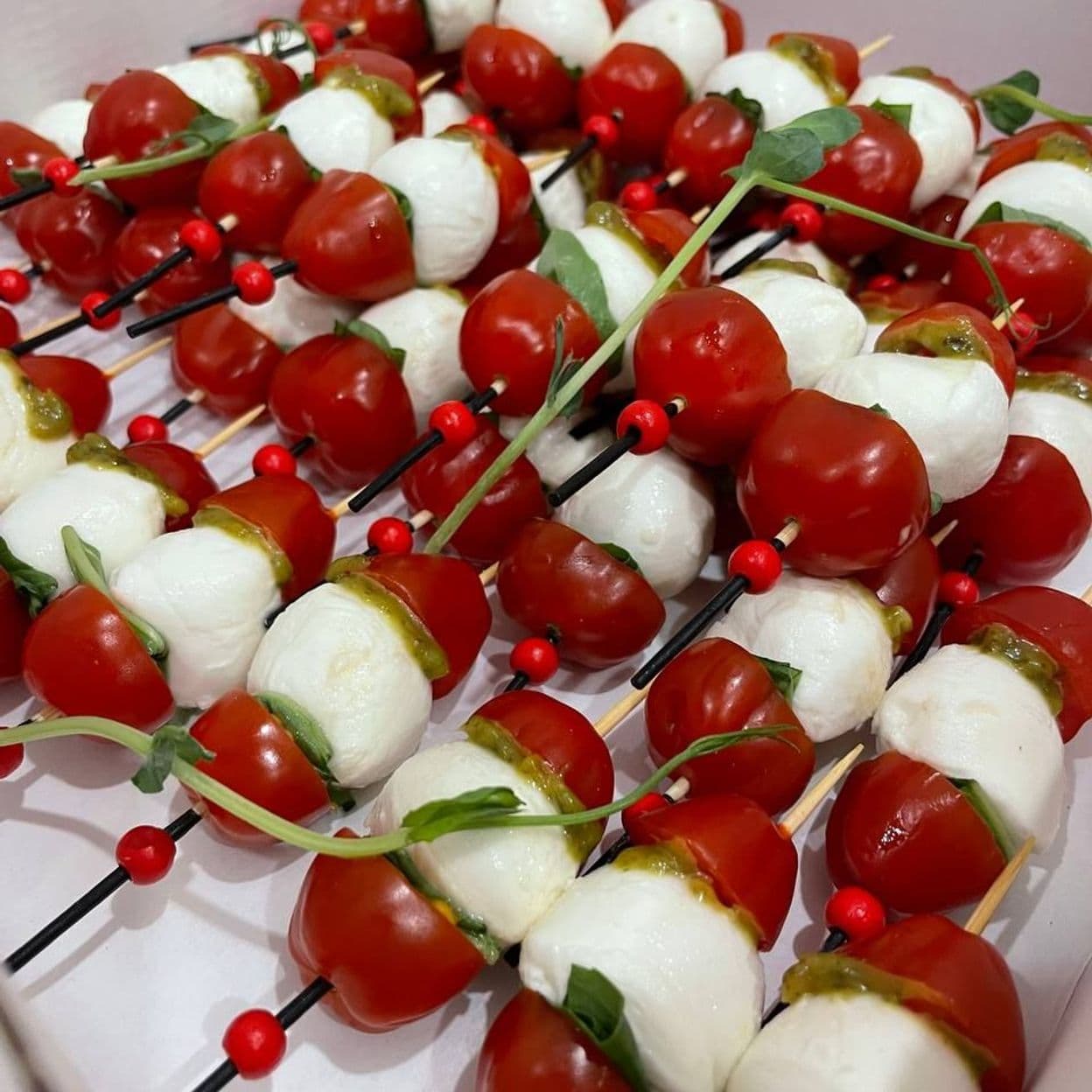 Купить Канапе «Капрезе»