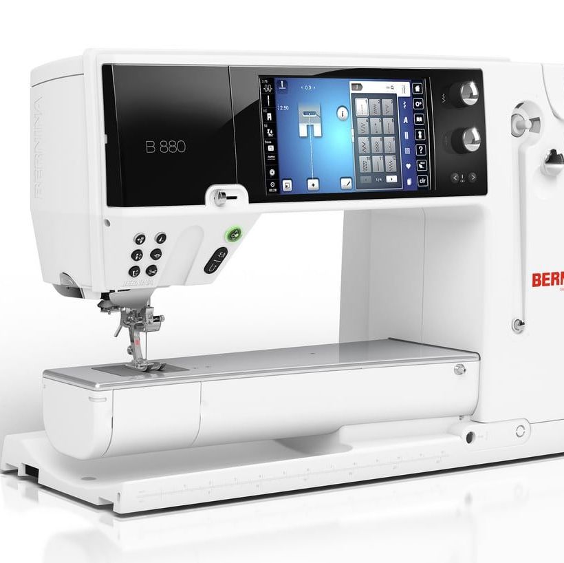 Купить Швейно-вышивальная машина BERNINA 880 PLUS + вышивальный блок