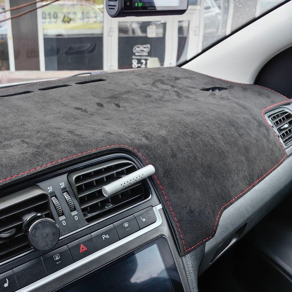 Купить Накидка на панельToyota