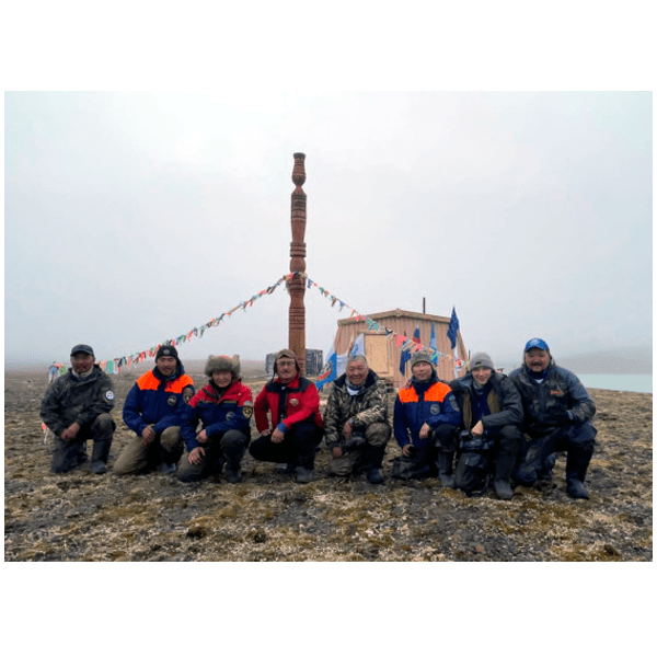 Участники экспедиции на о. Беннетта в 2022  Фото: Н.А. Находкин