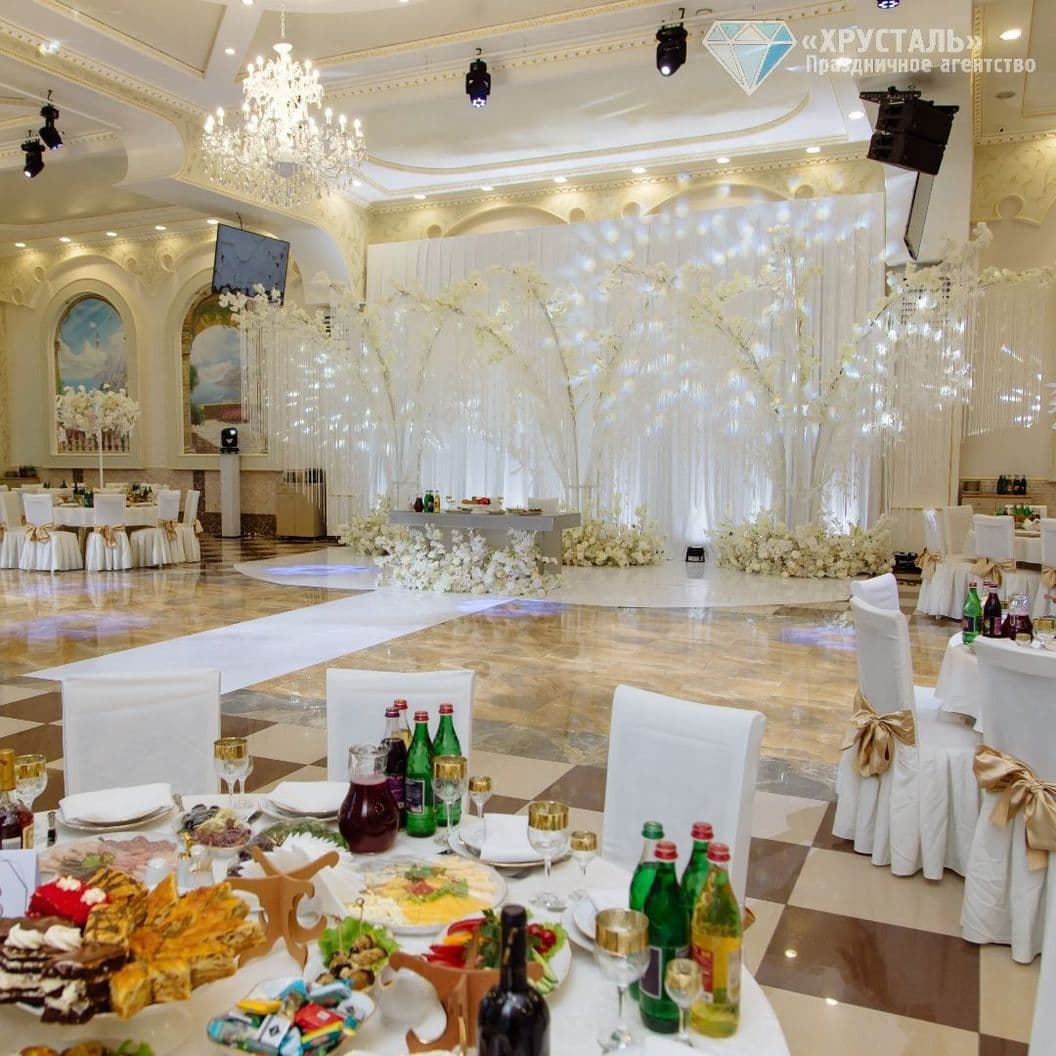 Свадьба «ПОД КЛЮЧ» в Ресторане «3X» от Компании «ХРУСТАЛЬ» от 460 000 ₽