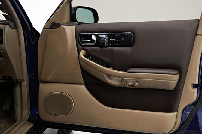 Двери Nissan Cima