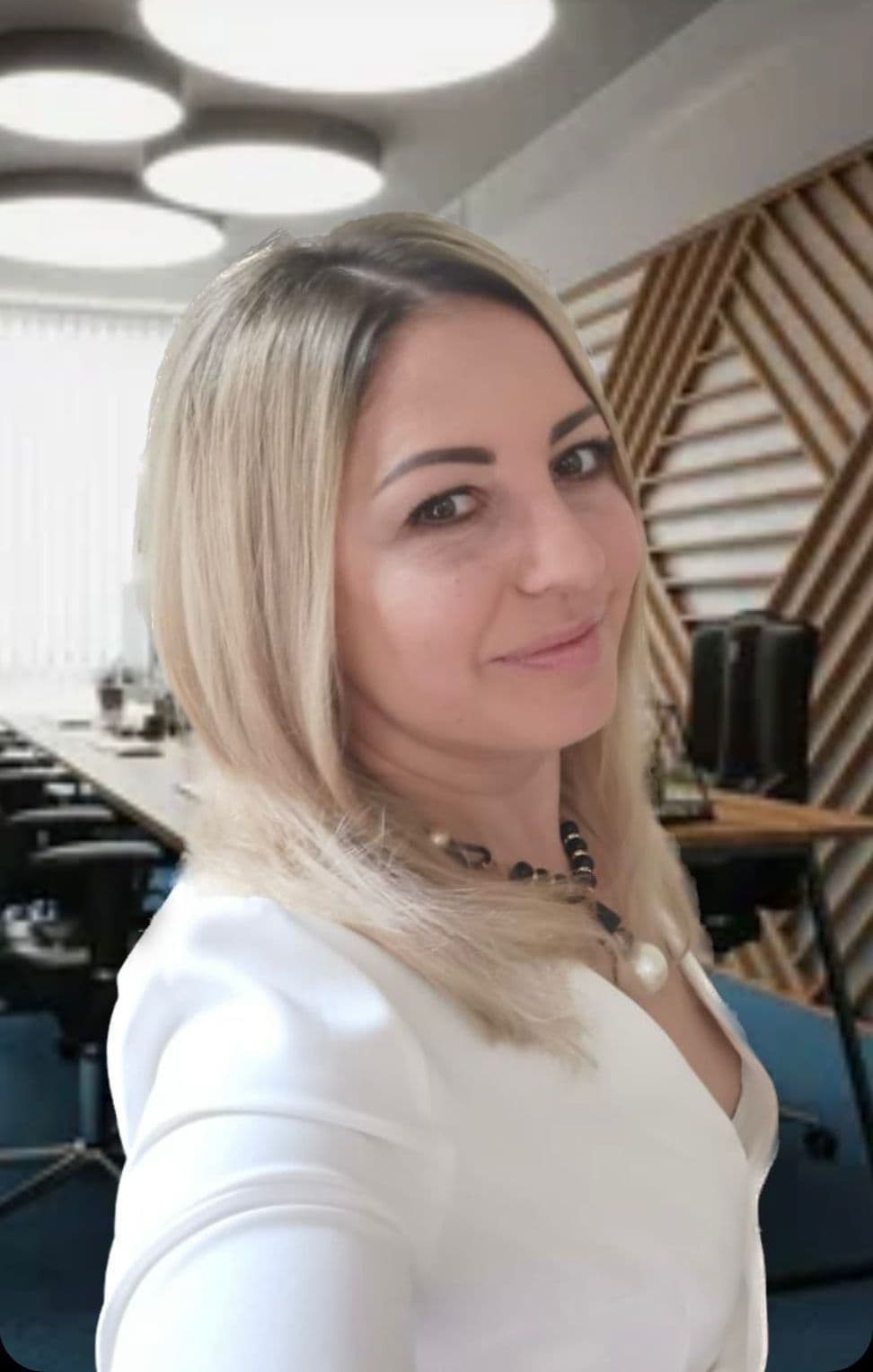Анна Сергеевна - специалист по работе с новыми клиентами