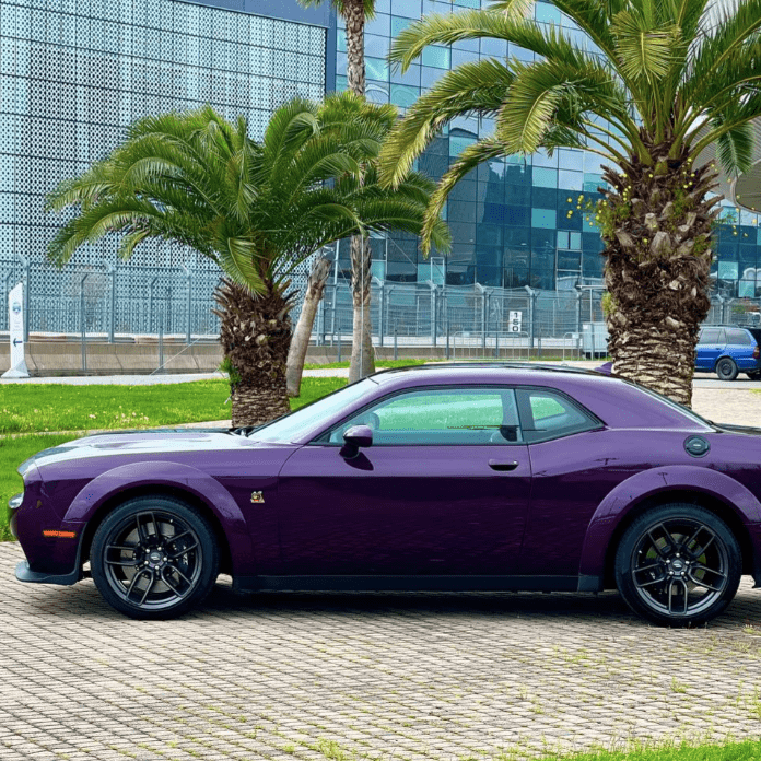 Купить Dodge Challenger