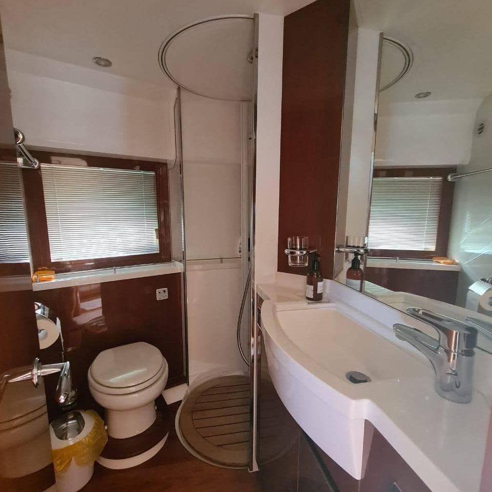 Купить «PRINCESS 58»