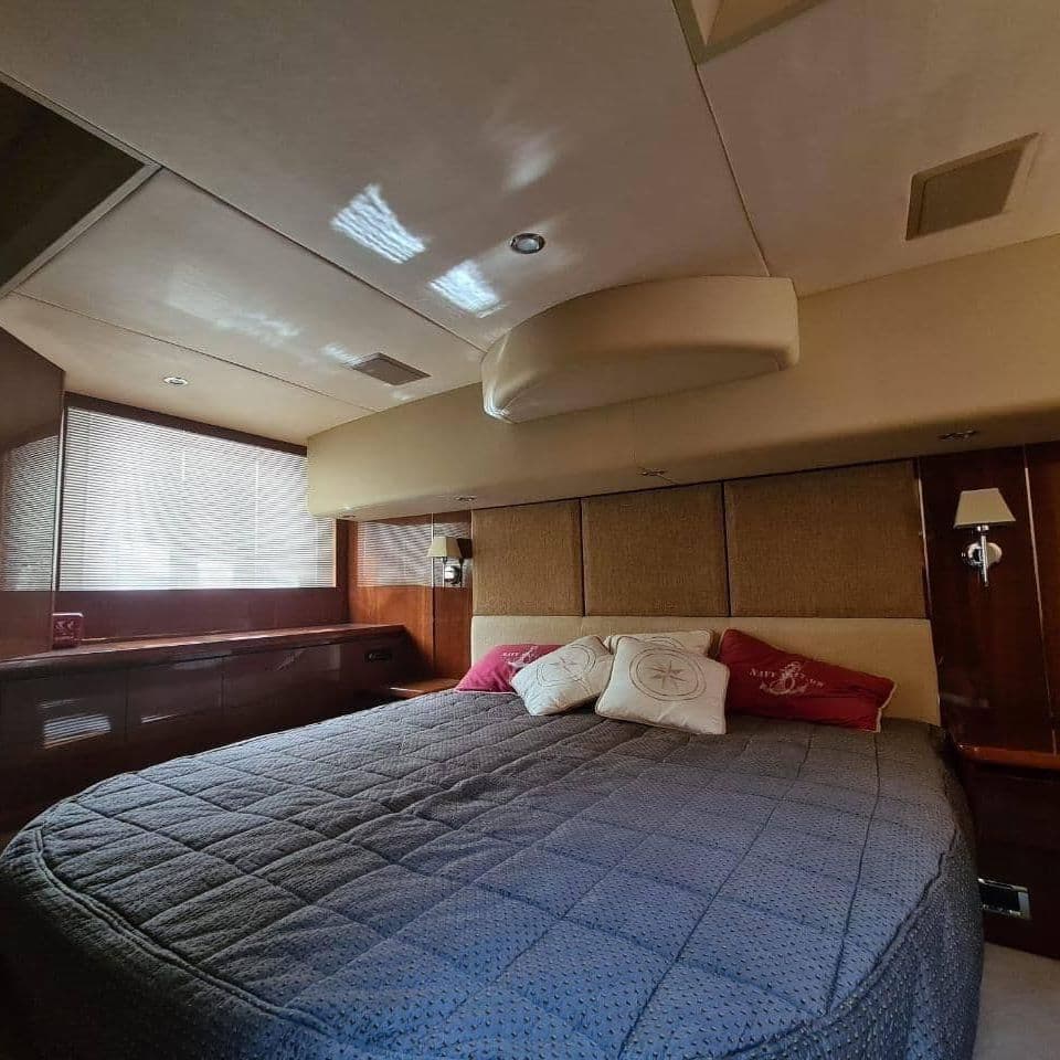 Купить «PRINCESS 58»