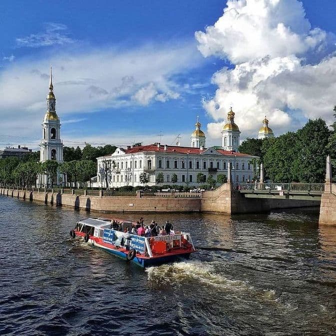 Теплоход "Дон Кихот" на 30 человек: