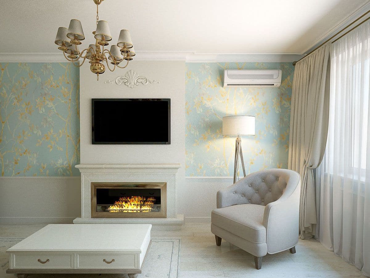Дизайн гостиной в современном классическом стиле, в светлых тонах, с обоями с рисунком, декоративными панелями, белой мебелью, камином, вид 1