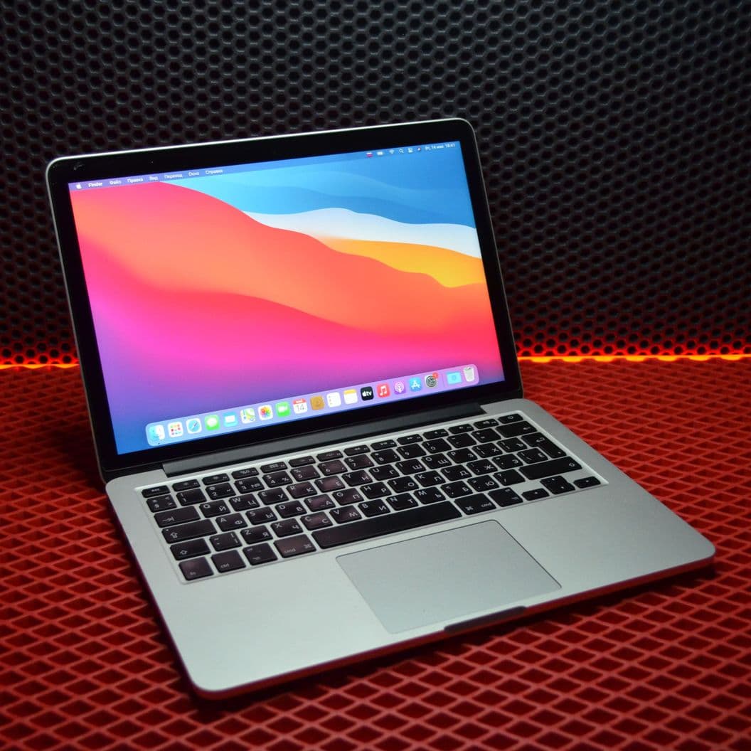 Купить MacBook Pro 13" Retina 2K