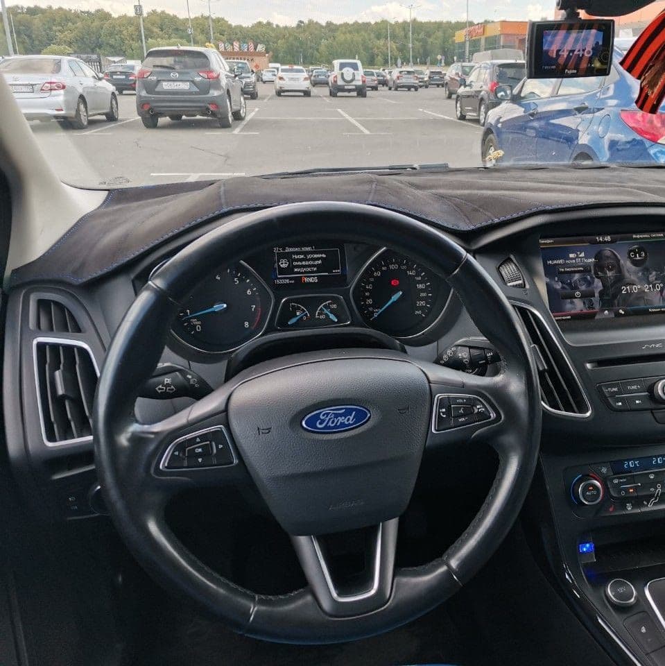 Купить Накидка на панельFord Focus 3 2010-2018г.